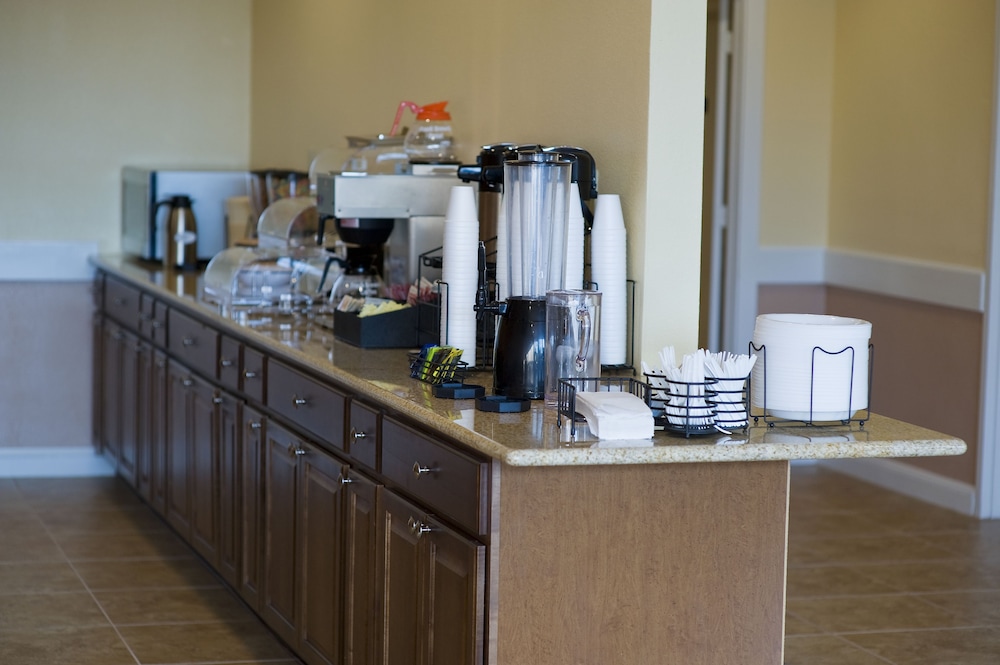 Express Inn Suites 21/29