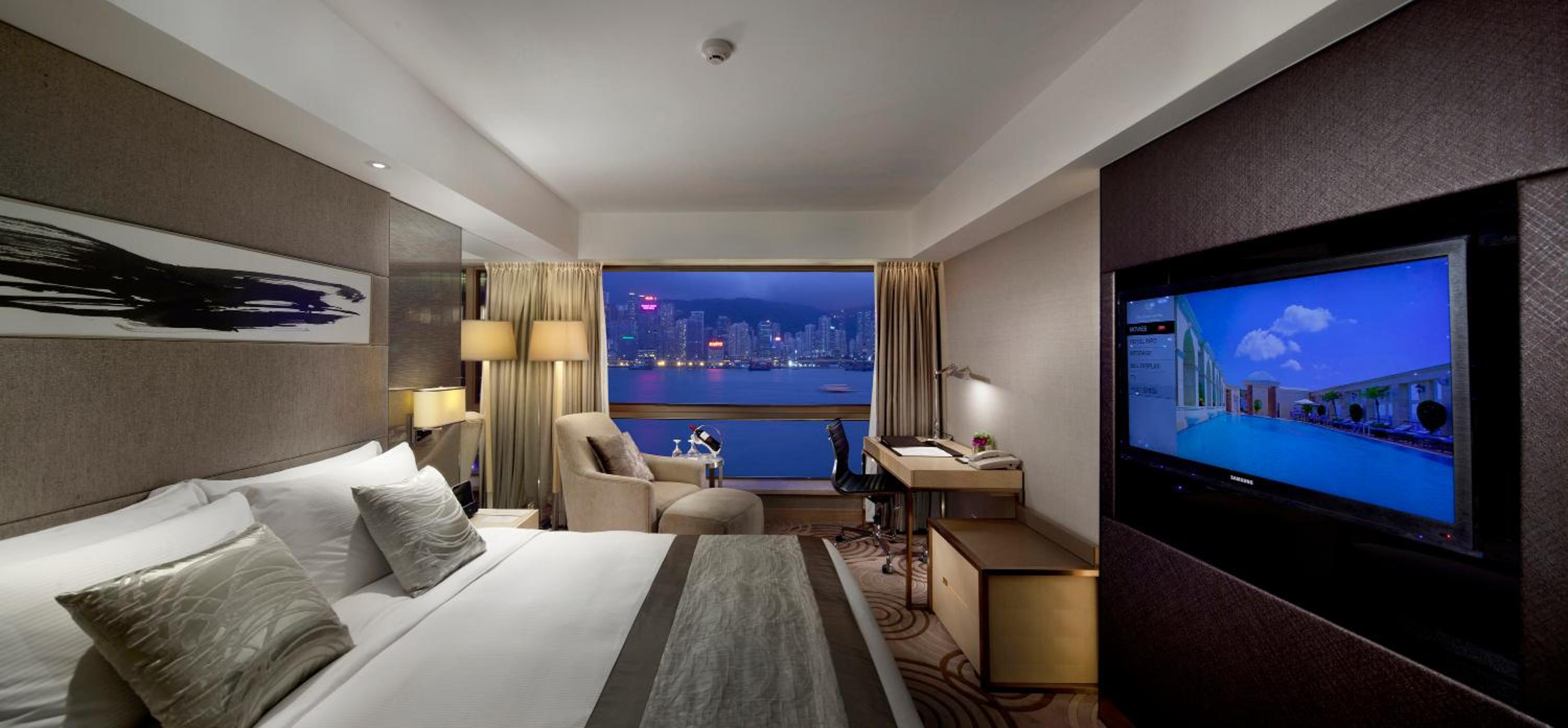 Crown, Premier, Queen Bed