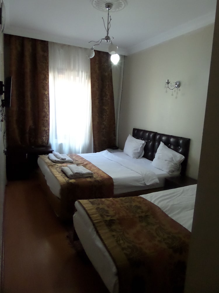 Ercan Inn Hotel 29/62