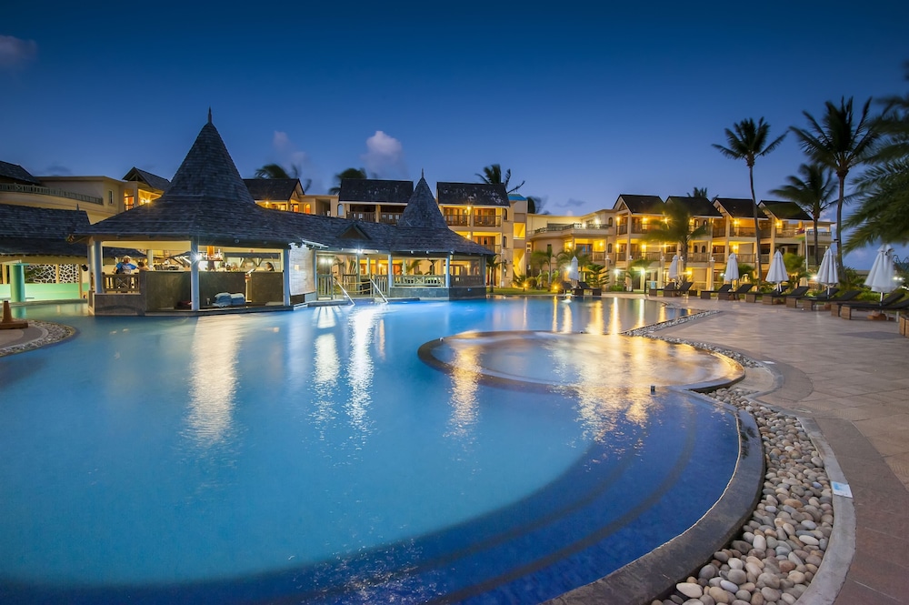 Jalsa Beach Hotel and Spa 35/35