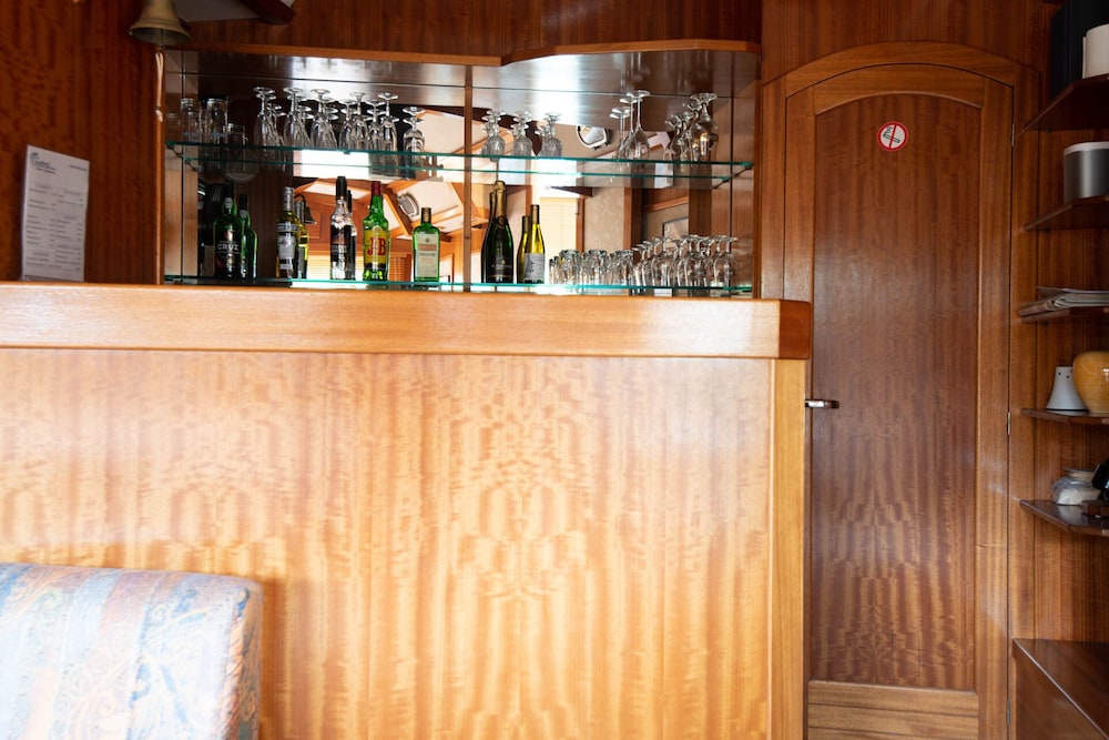 Best Western Hotel Le Crystal Dinard 6/58