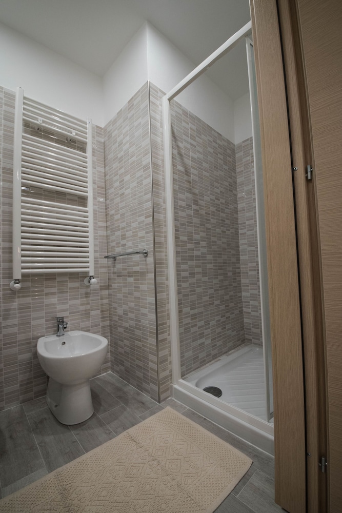 5 Terre Lodge 30/37