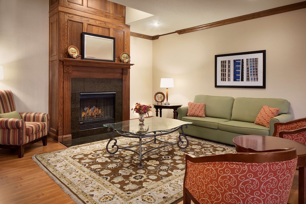 Country Inn & Suites by Radisson, Champaign North, IL 19/23