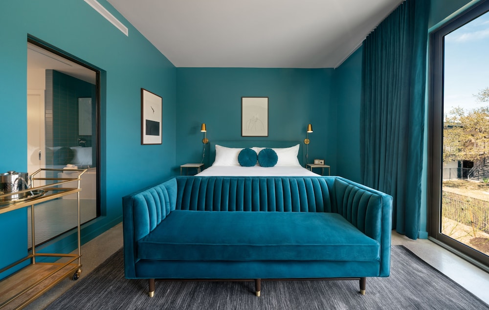 The Ruby Hotel 19/58