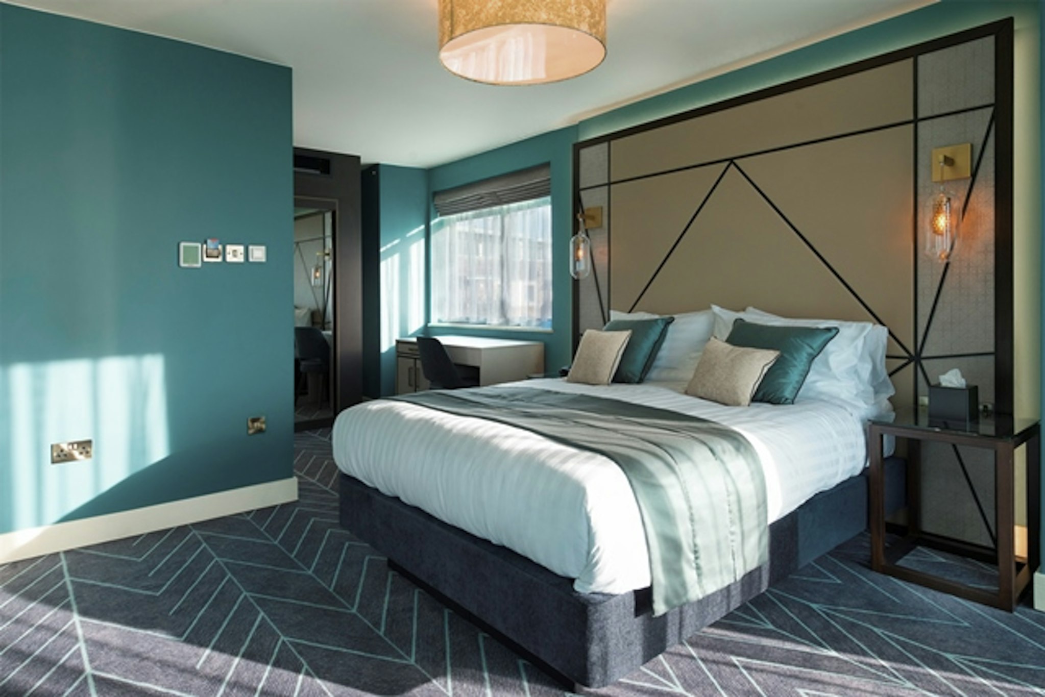 Seven Hotel 16/57