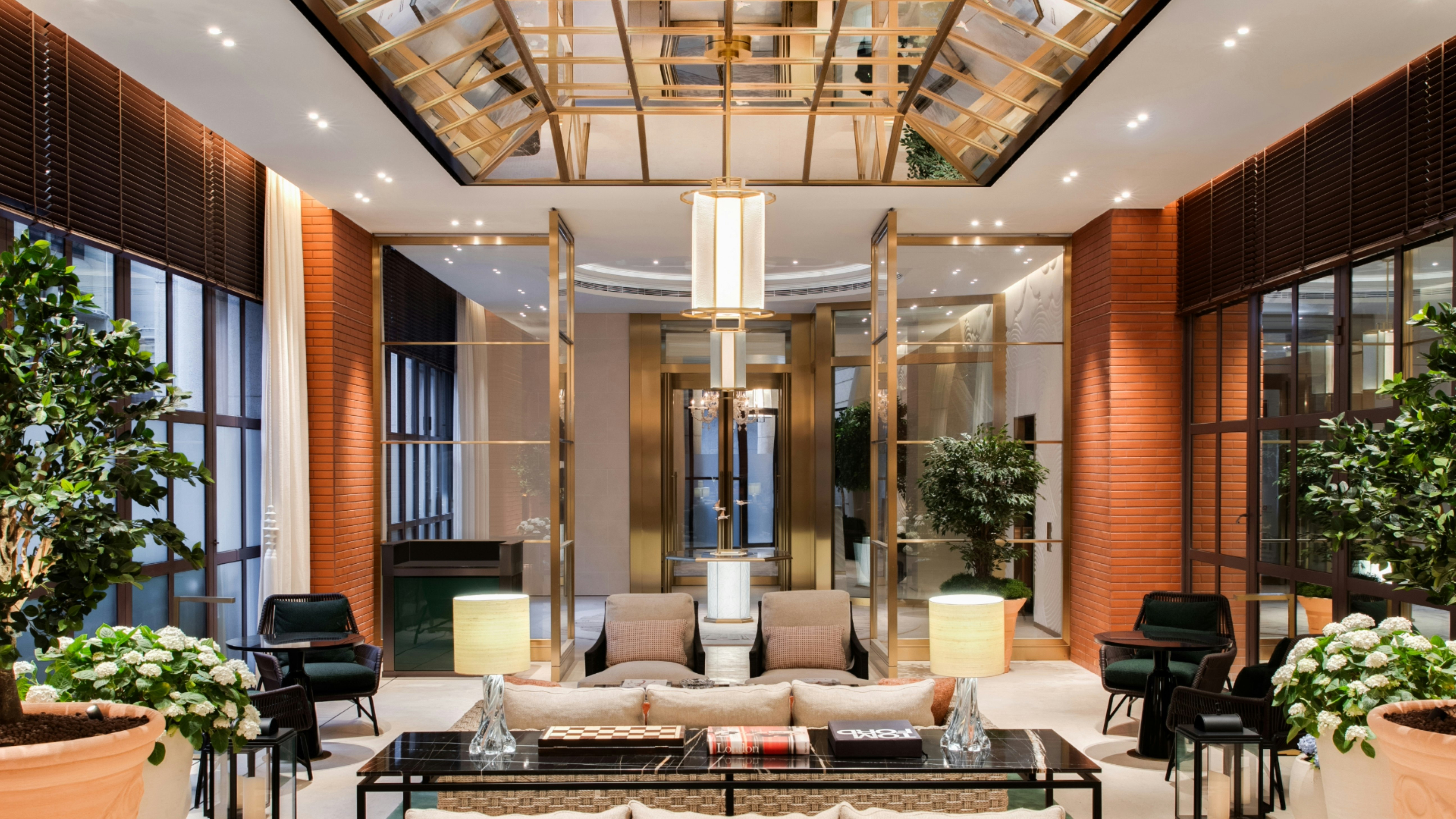 Lanson Place Hotel 20/26