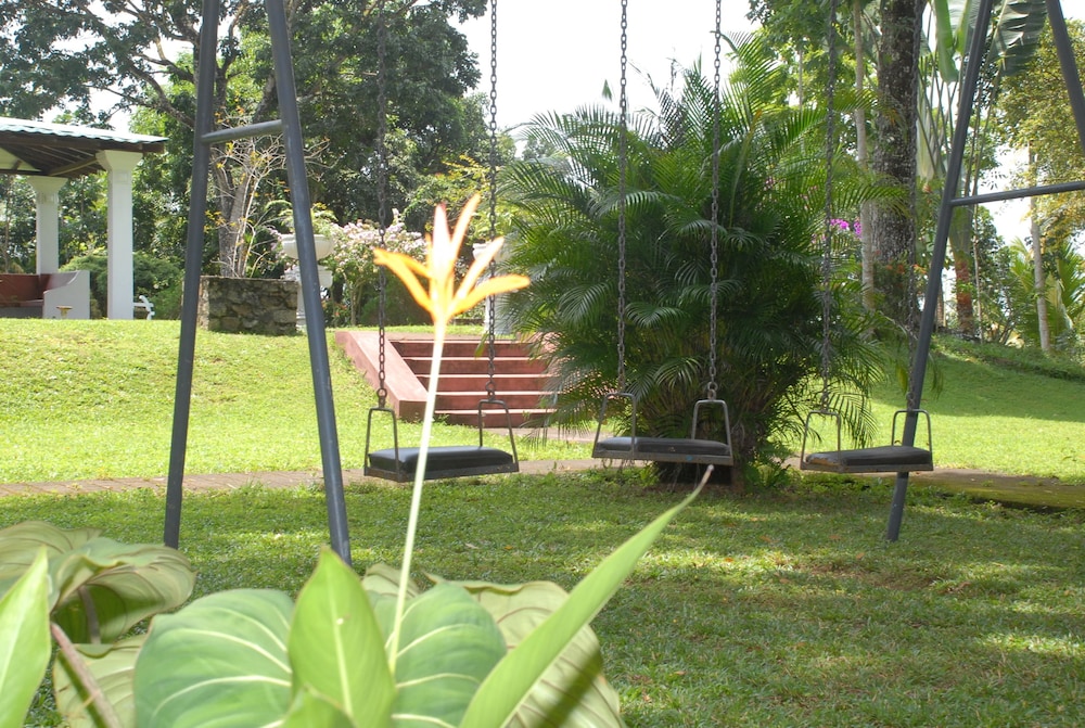 The Bungalow At Pantiya Estate 6/19