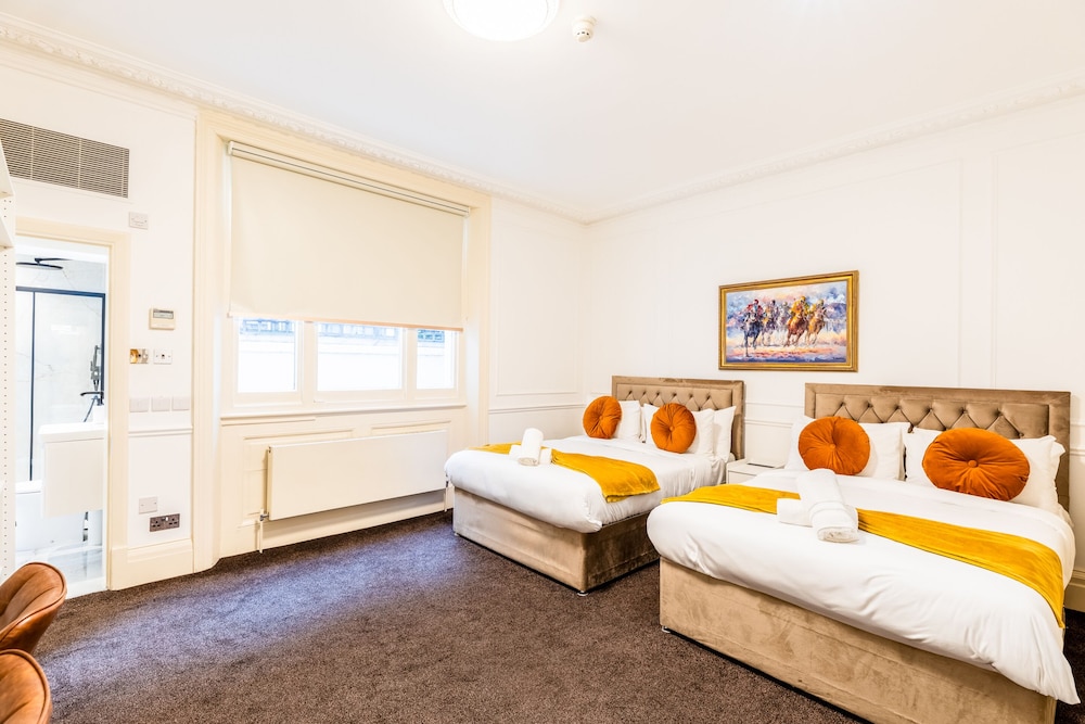 Mayfair Guesthouse 18/50
