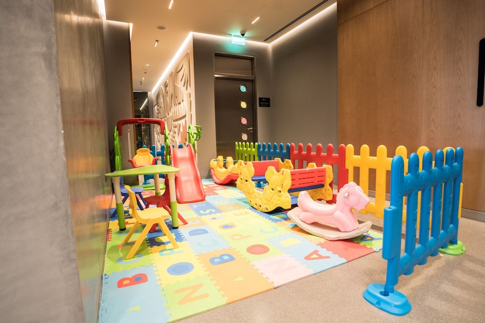 Aloft Muscat 42/47