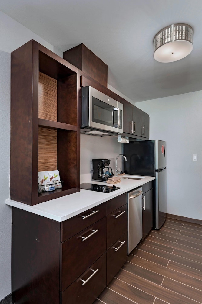 Towneplace Suites Baton Rouge Port Allen 12/37
