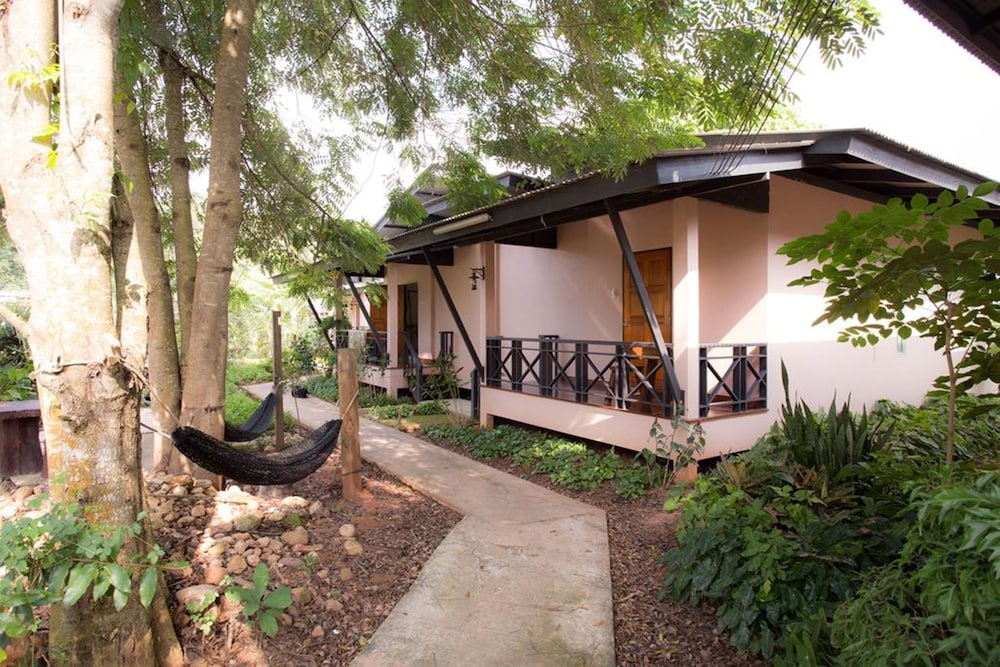 Be Fine Sabuy Hotel & Resort 12/46