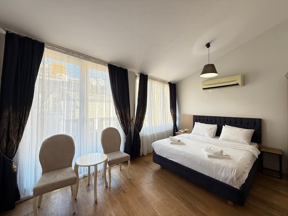 Hotel Next2 31/65