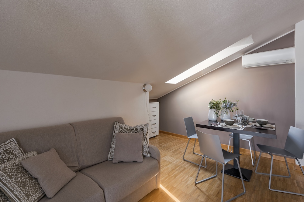 Vialeromadodici Rooms & Apartments 32/58