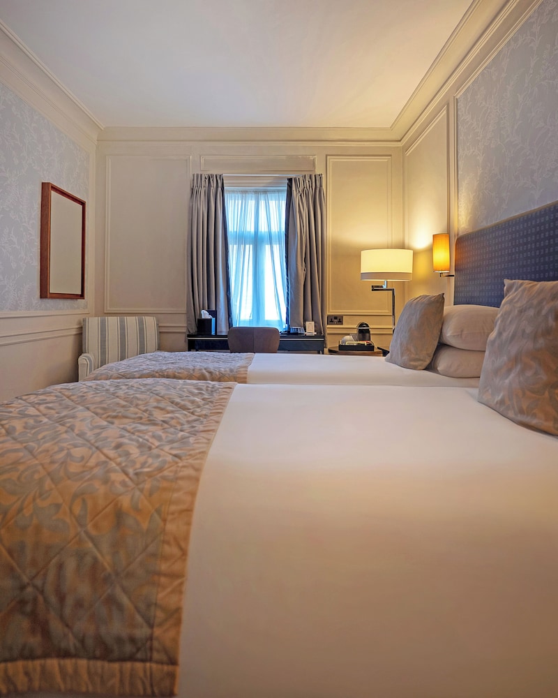 Sloane Square Hotel 14/63