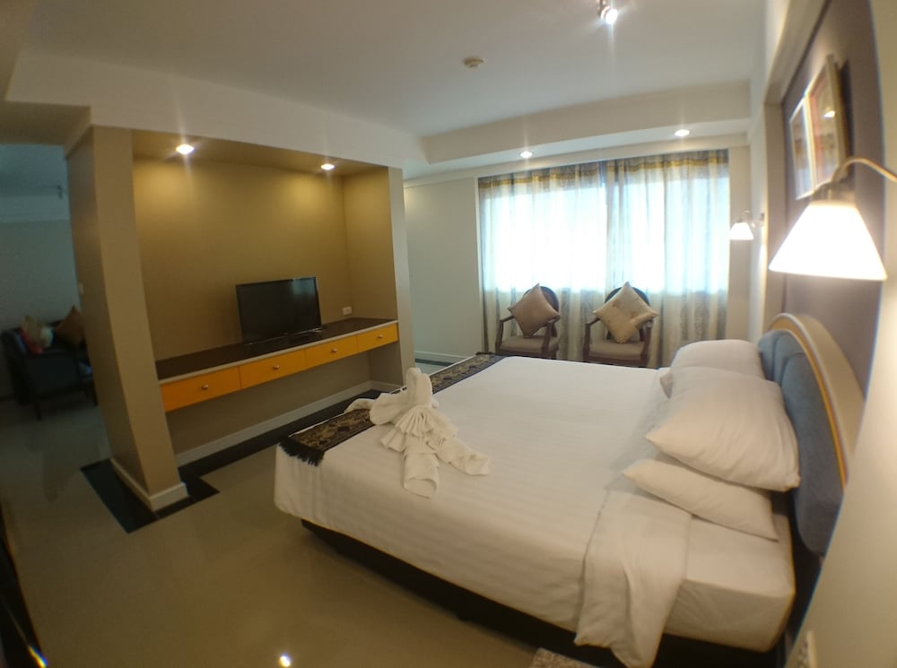 Ton Koon Hotel 21/46