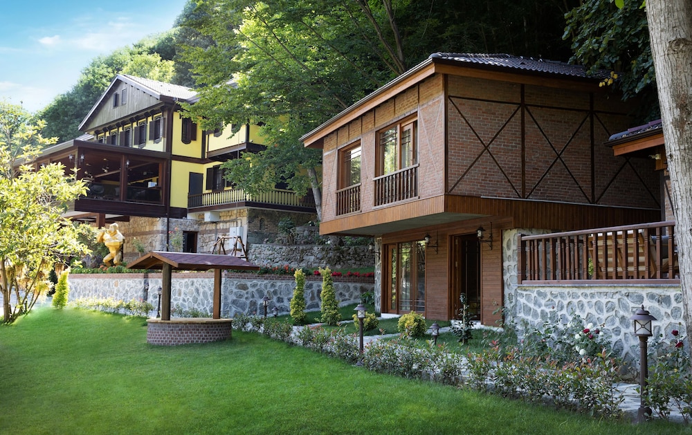 Casa Giallo Managed By Dedeman 35/50