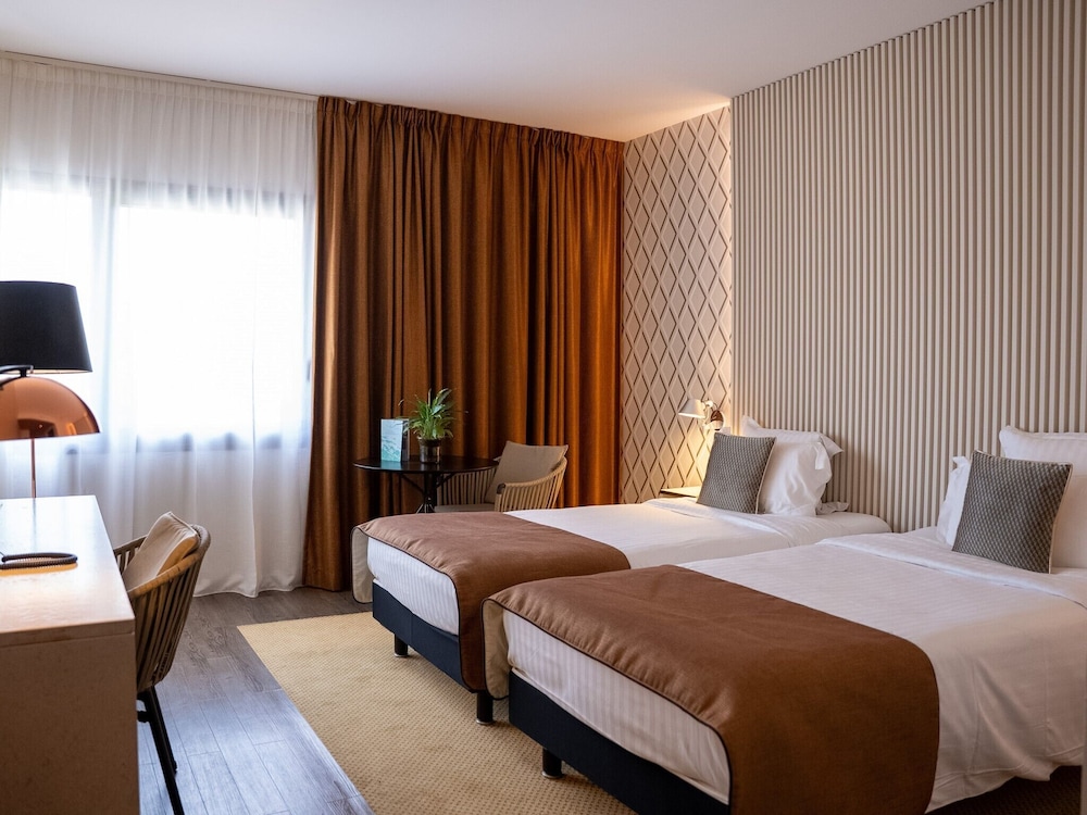 Hotel Aquabella and Spa 4/37