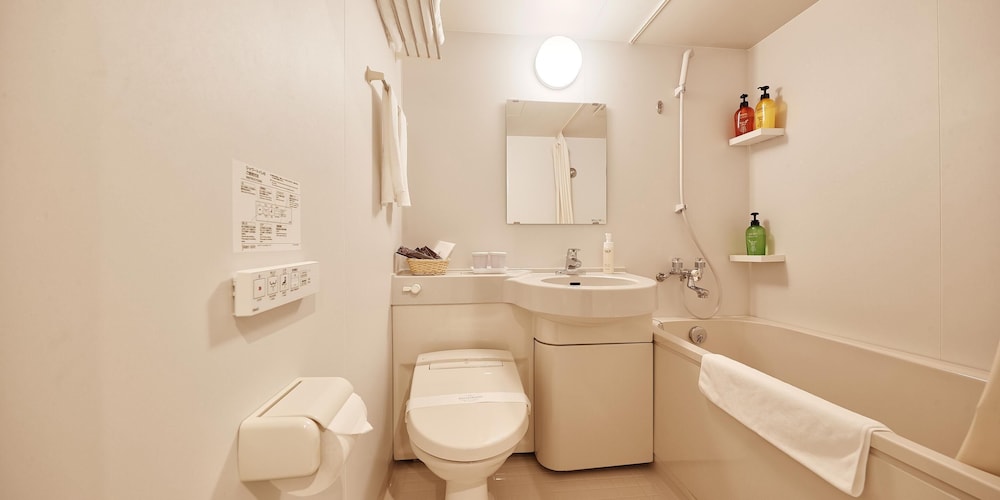 Crown Hotel Okinawa Annex 47/50