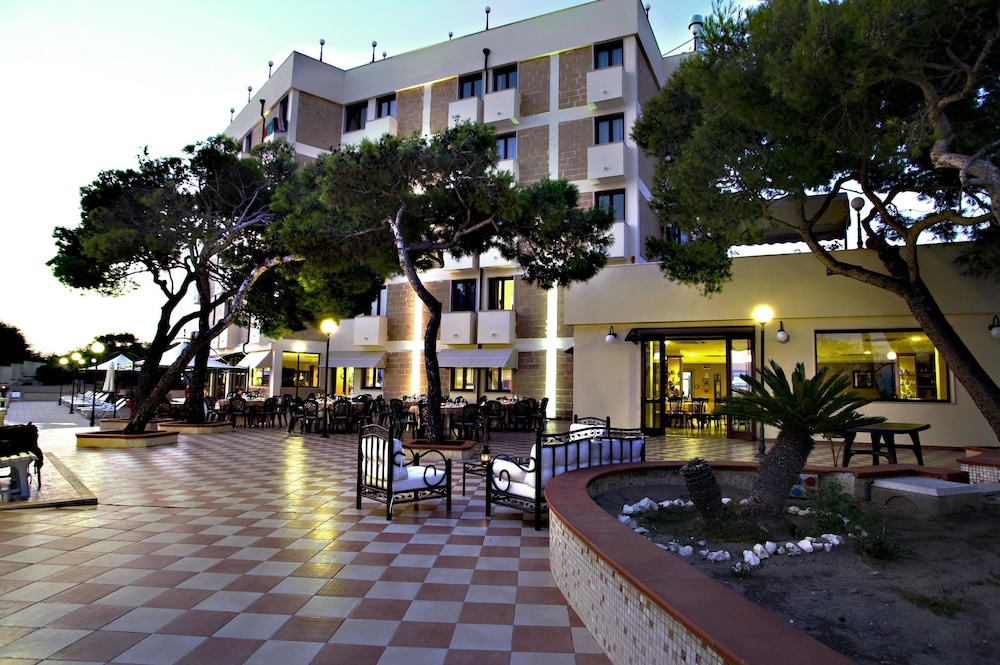 Ara Solis Hotel 8/78