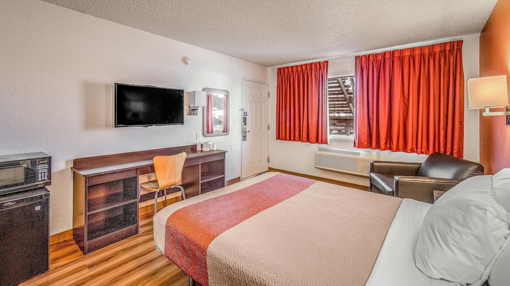 Motel6 Eureka, CA – Redwood Coast 26/60