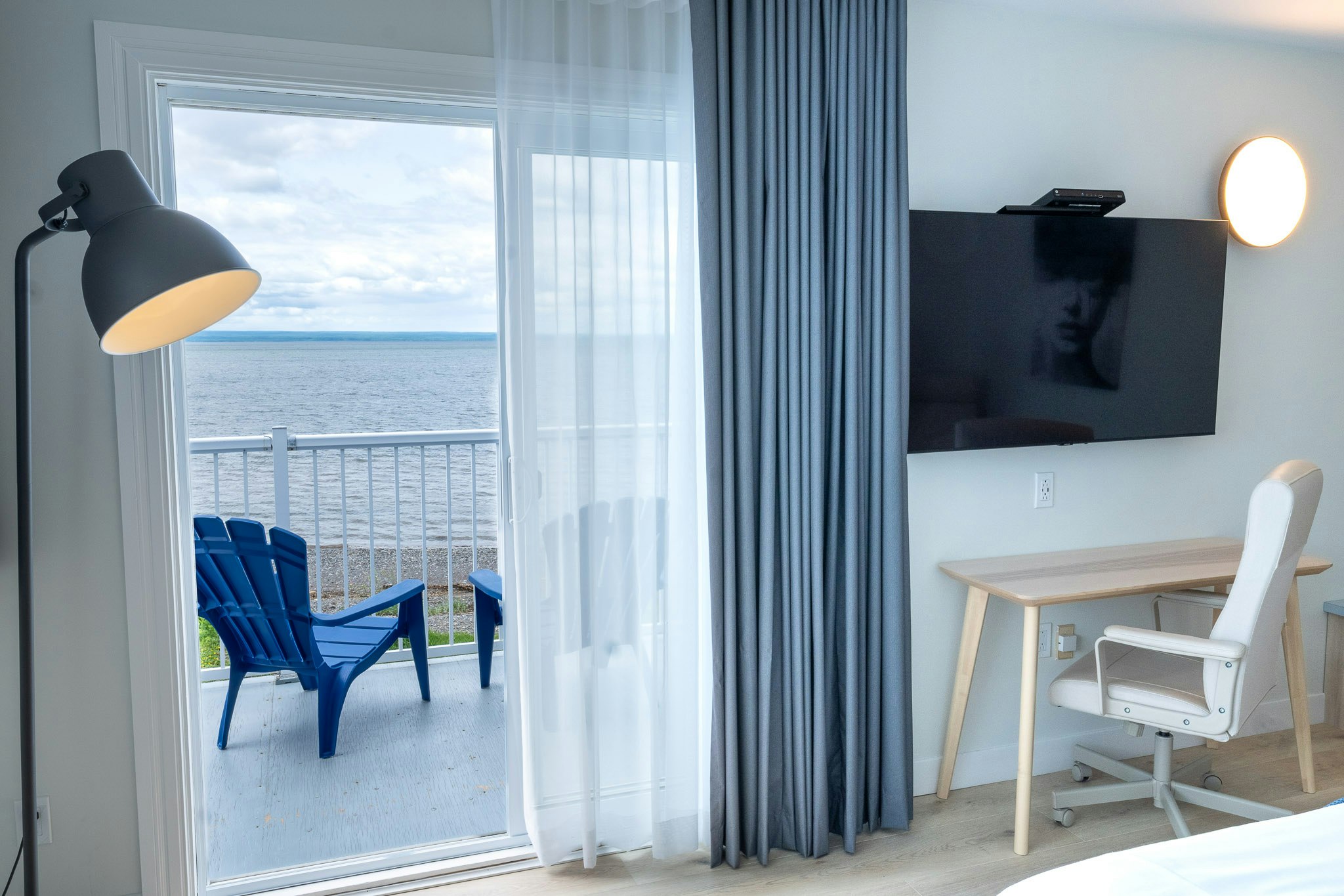 Hostellerie Baie Bleue 57/72