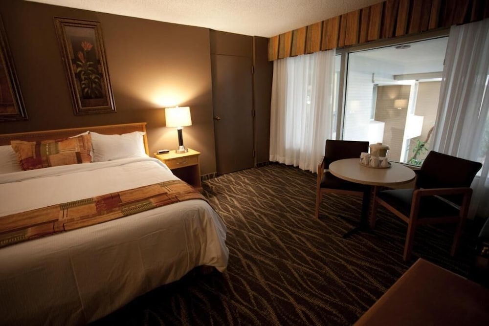Westlock Inn & Conference Centre 9/40