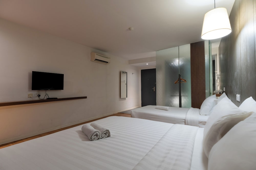 T+ Hotel Butterworth 25/65