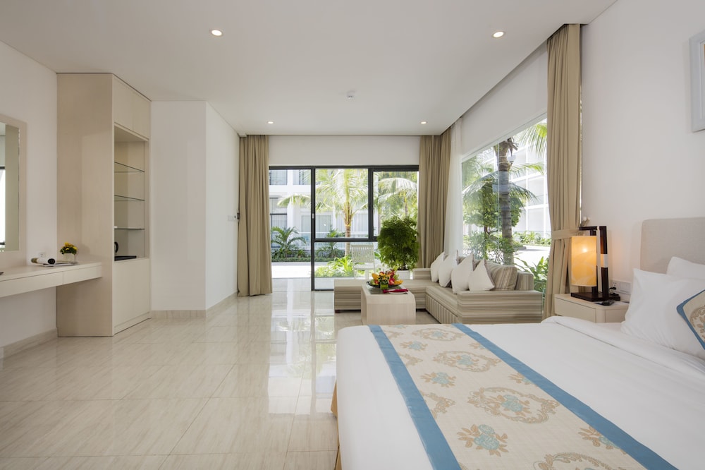 Diamond Bay Condotel Resort Nha Trang 18/77