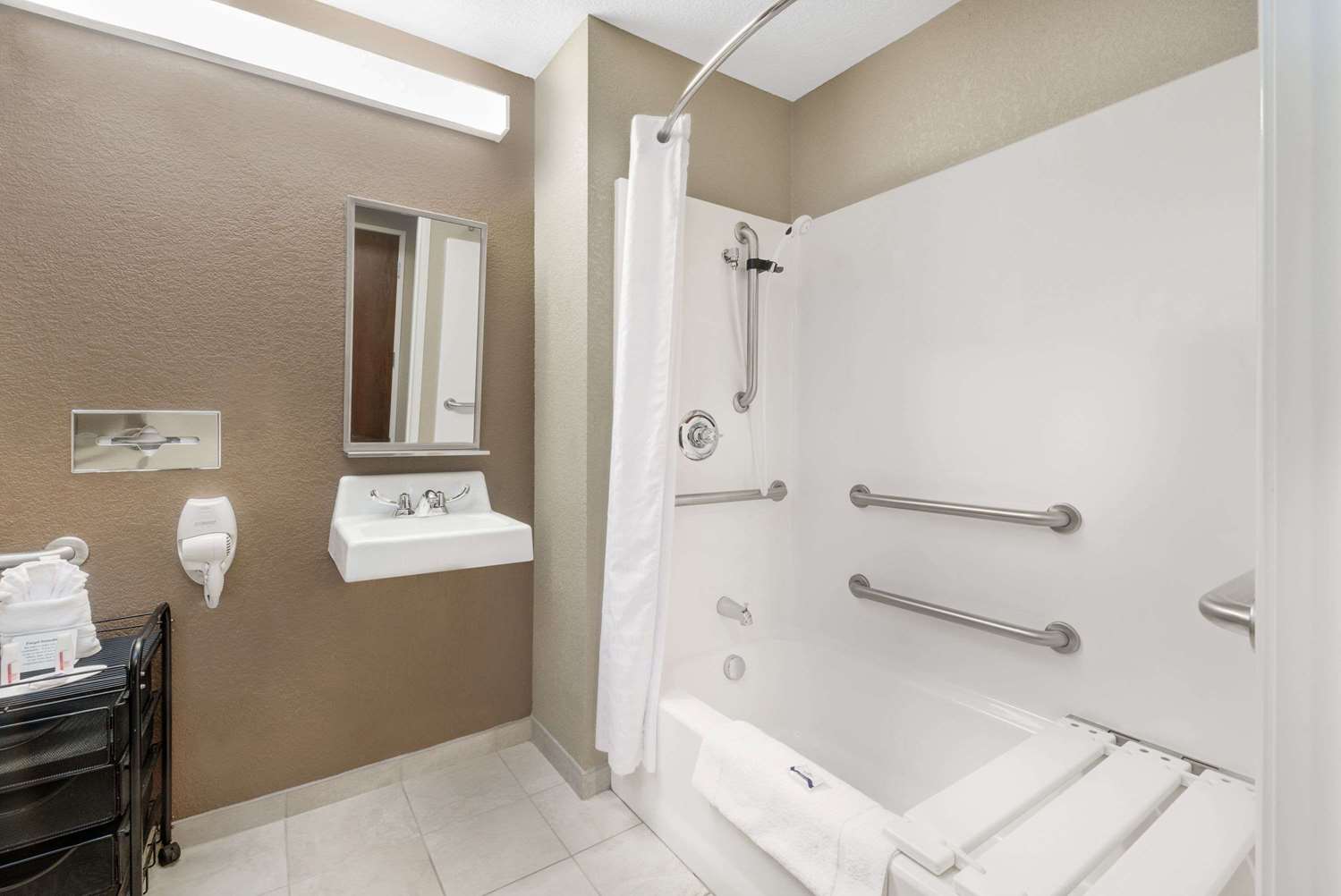 Microtel Inn & Suites By Wyndham Williston 36/36