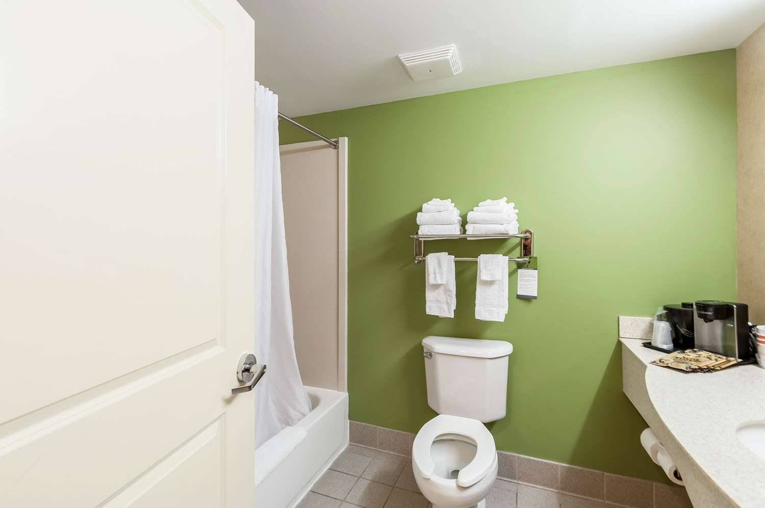 Sleep Inn & Suites Dover University Area 56/56
