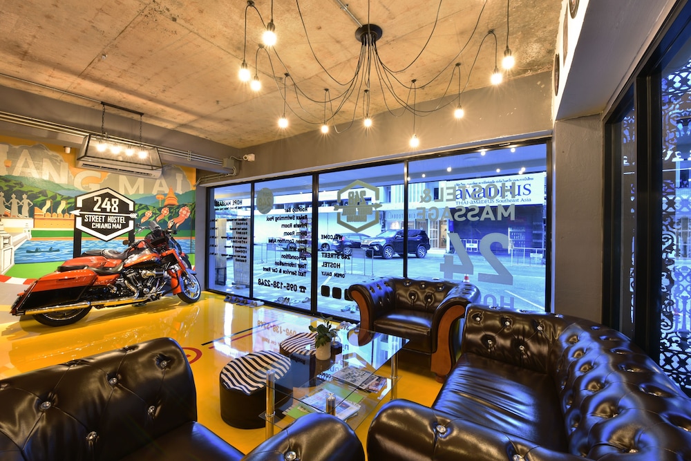 248 Street Hostel 33/50