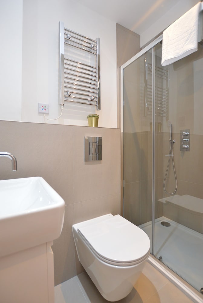Queensborough Terrace Serviced Apartments 39/50