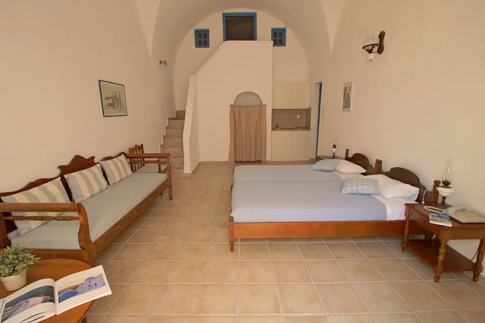 Aethrio Sunset Village Oia 14/87