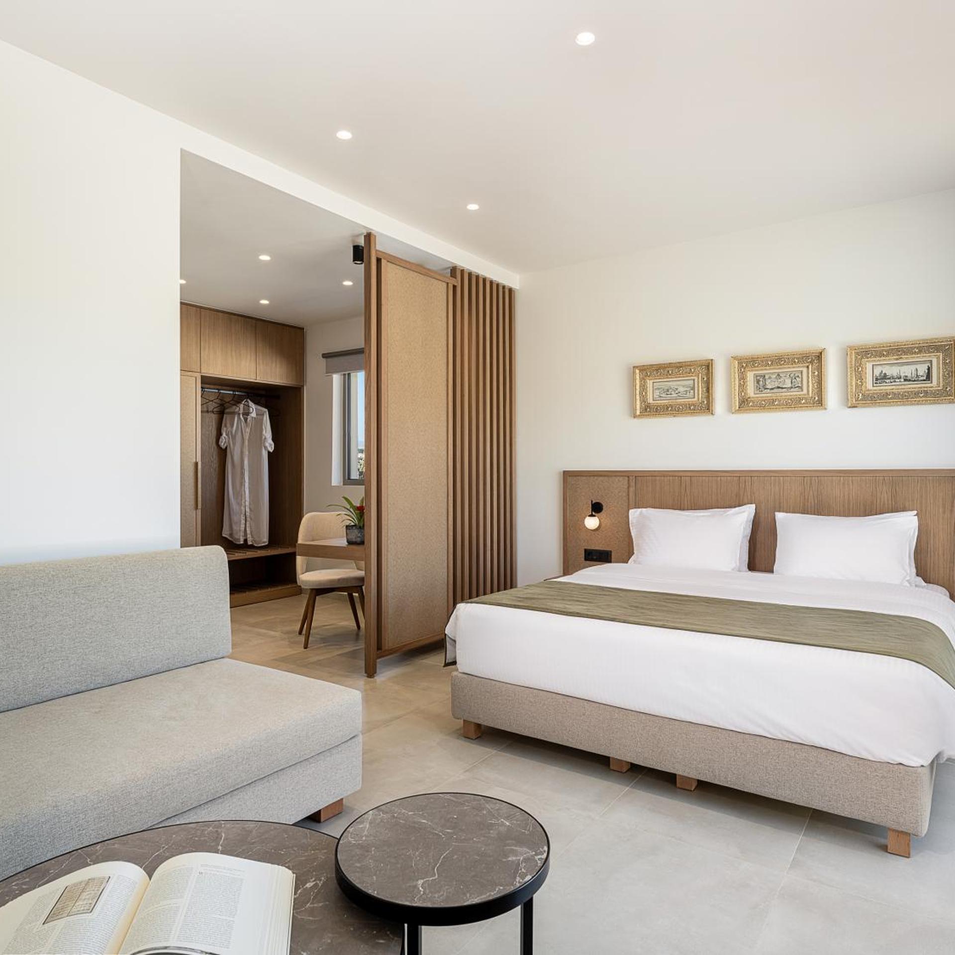 Premium, Suite, Plunge Pool