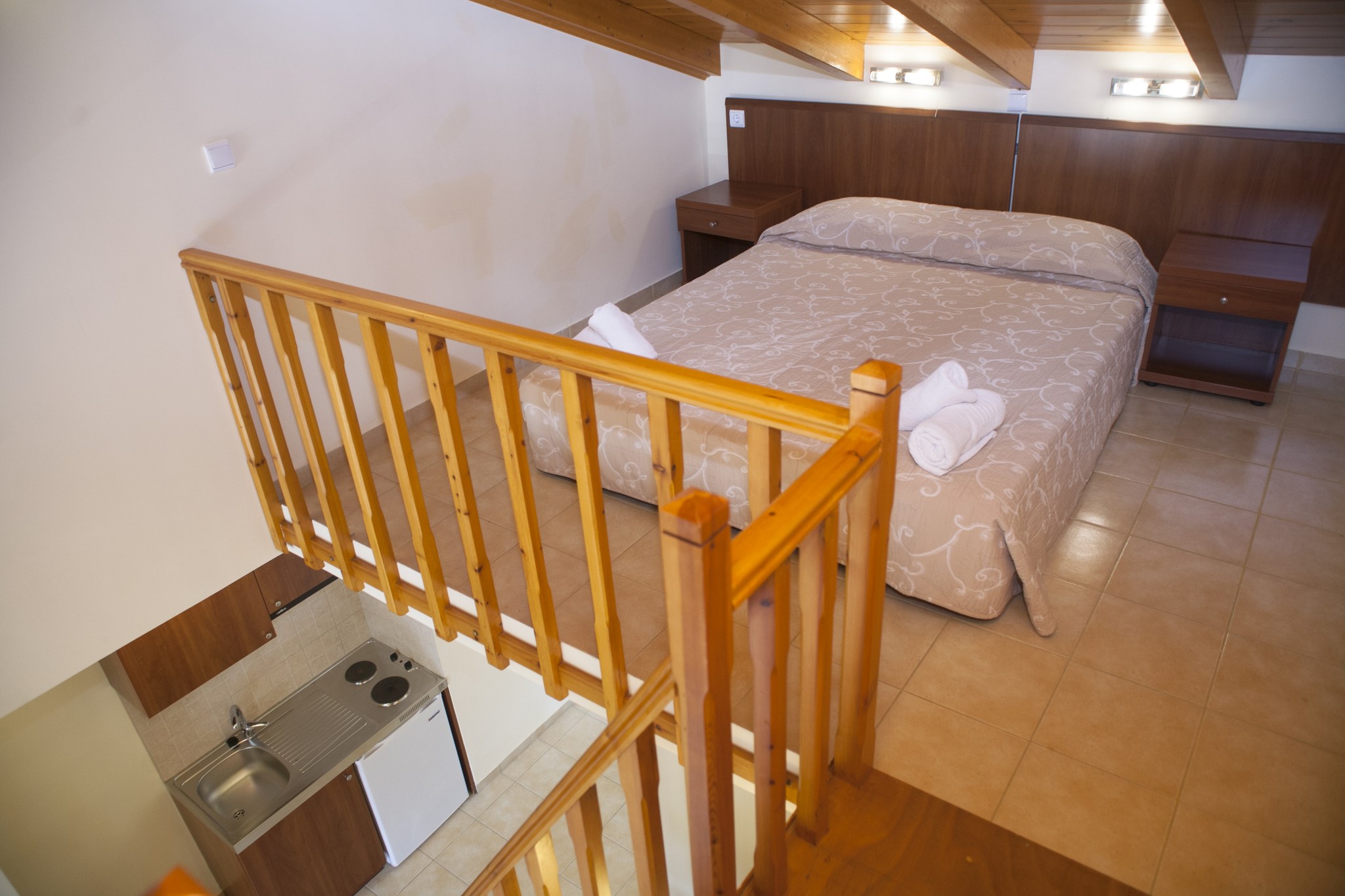 Deluxe, Two Story