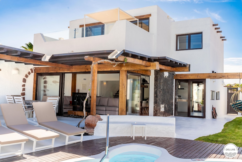 Villas Heredad Kamezi 2/74
