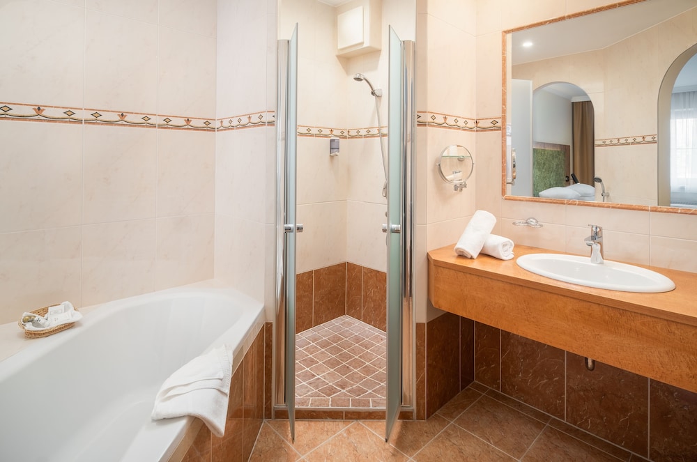 Hotel Vitaloase zu den drei Brudern 63/65