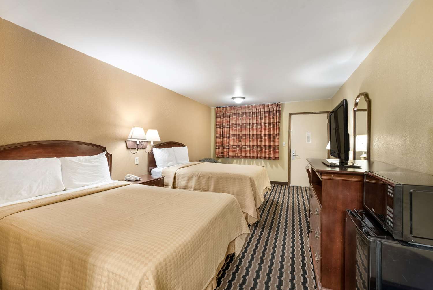 ROOM, 2 DOUBLE BEDS, SMOKING
