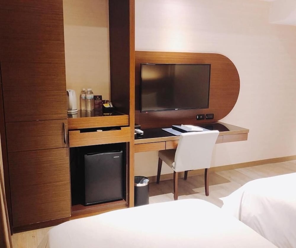 Talmud Tainan Suites 55/65
