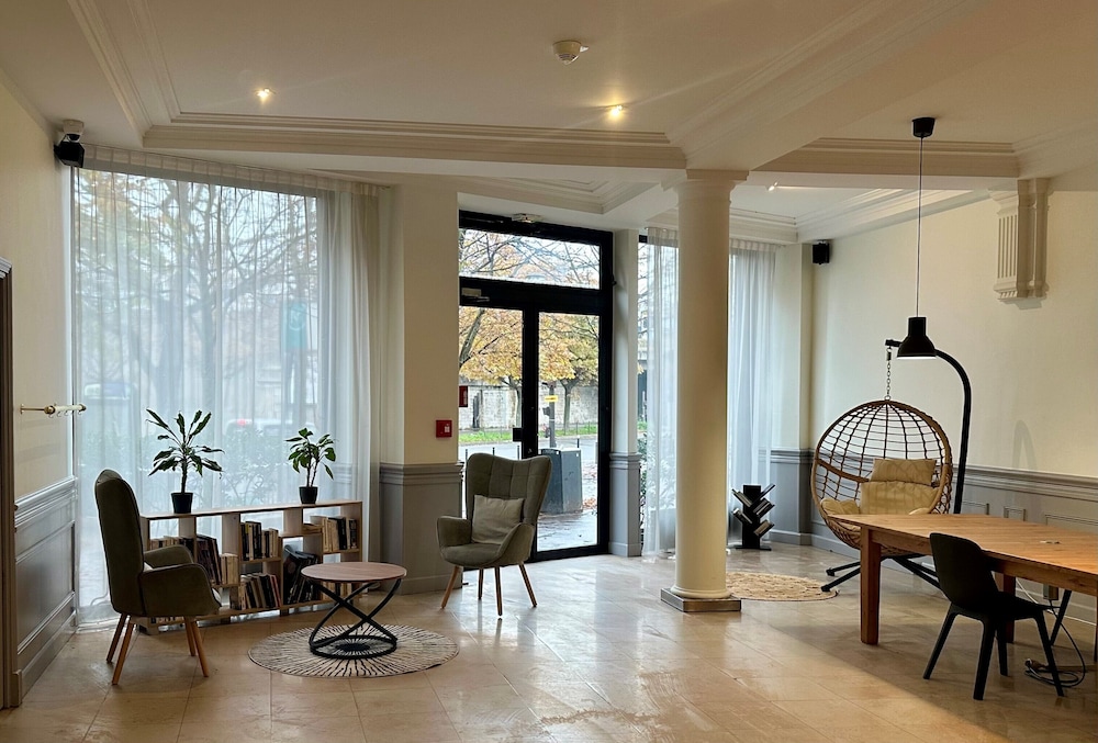 Hotel Claret Bercy 34/48