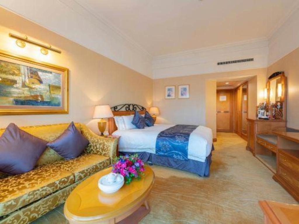 Regency Hotel Shantou 23/54