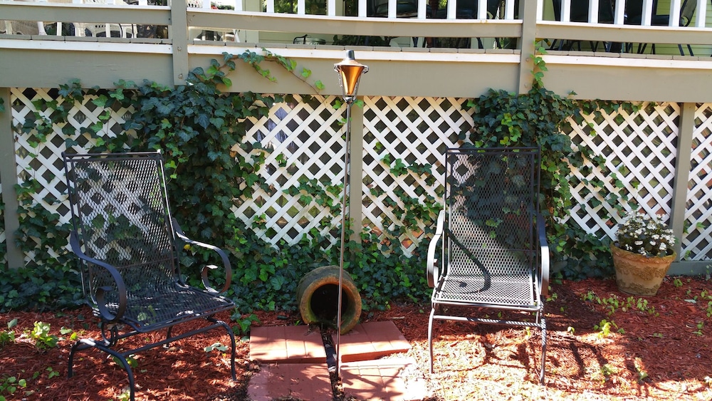 Fig Tree Manor 3/45