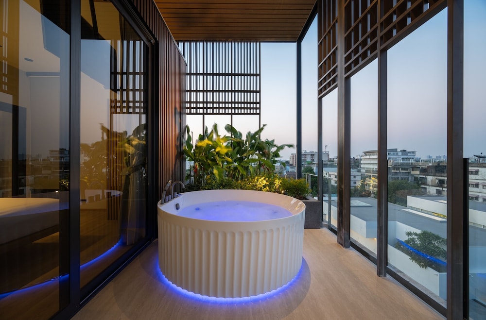 SHAN Villas Sukhumvit 42/70