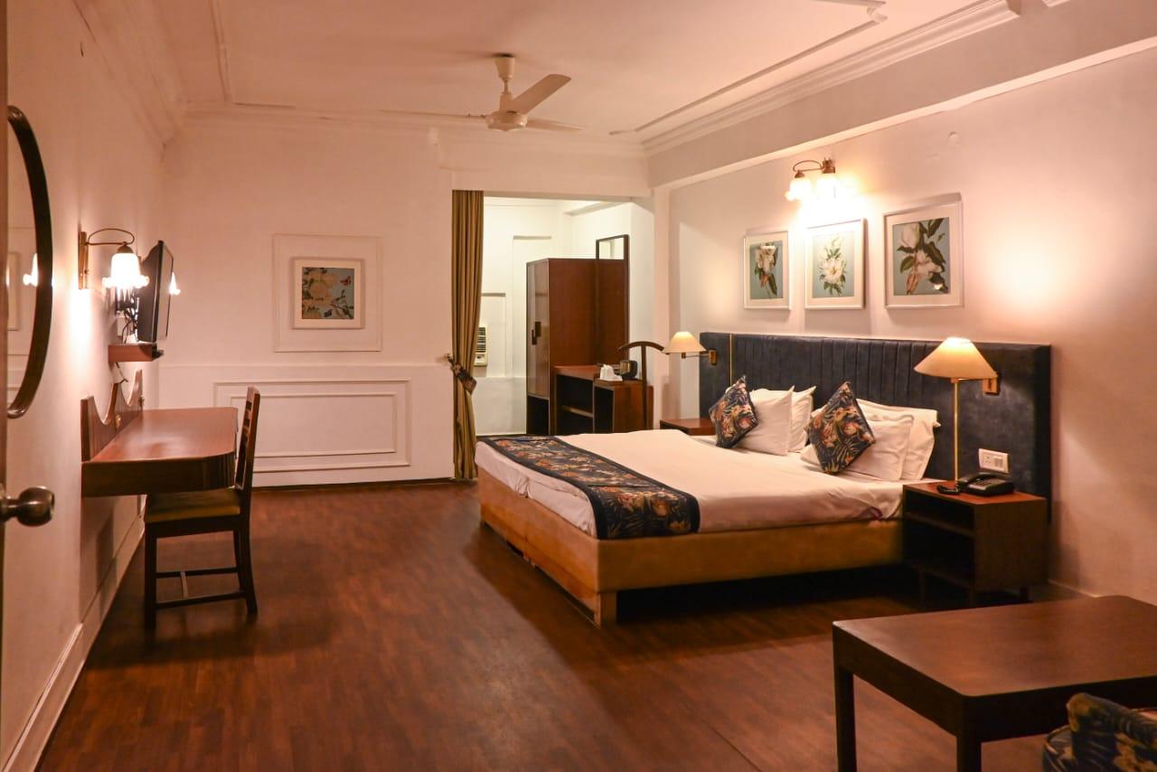 HOTEL SAMRAT 12/19