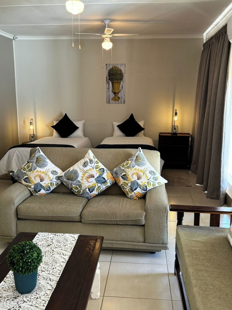 Angels Haven Guesthouse 23/49