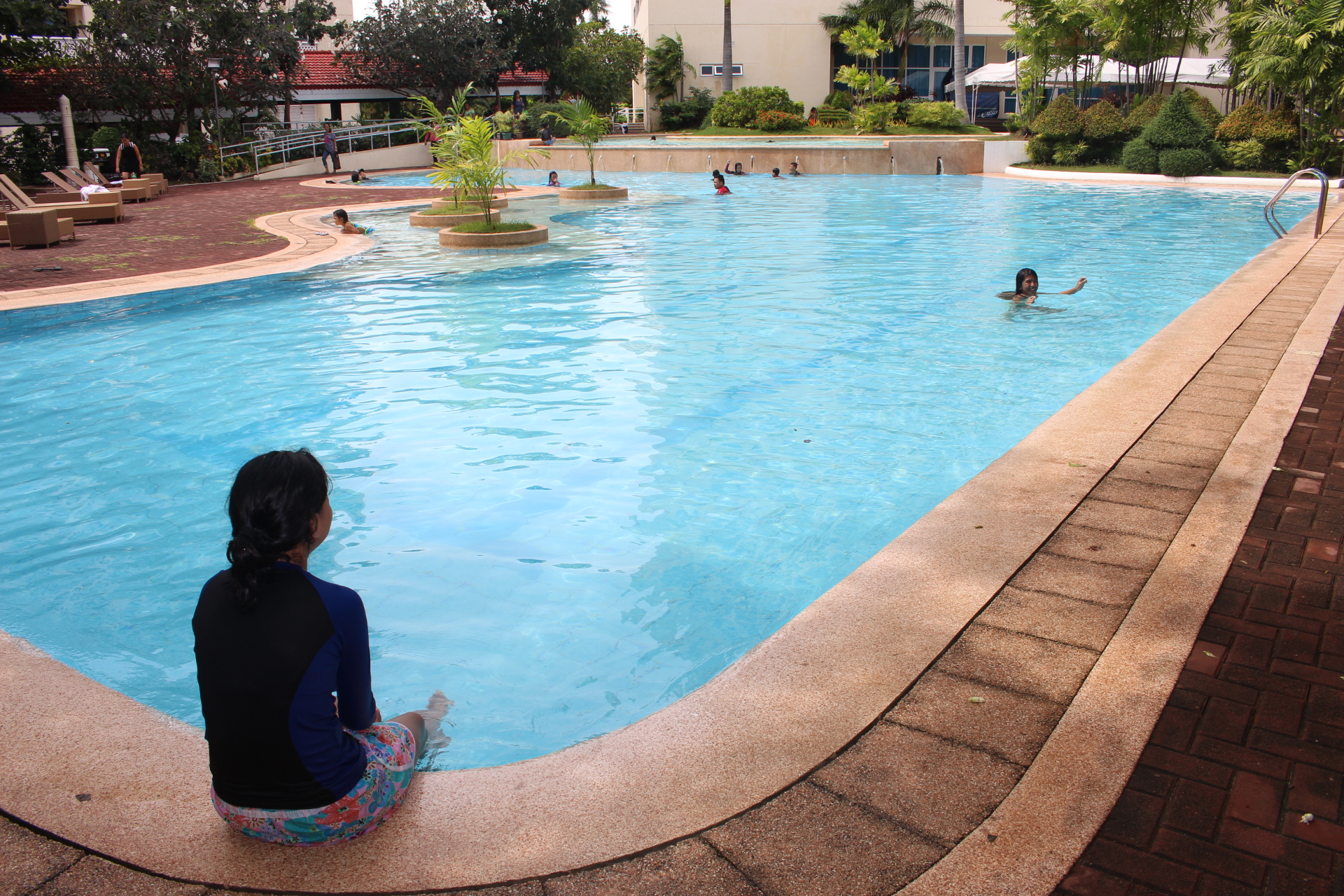 La Mirada Hotel 31/37