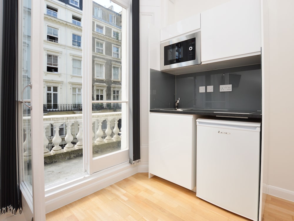 Queensborough Terrace Serviced Apartments 3/50