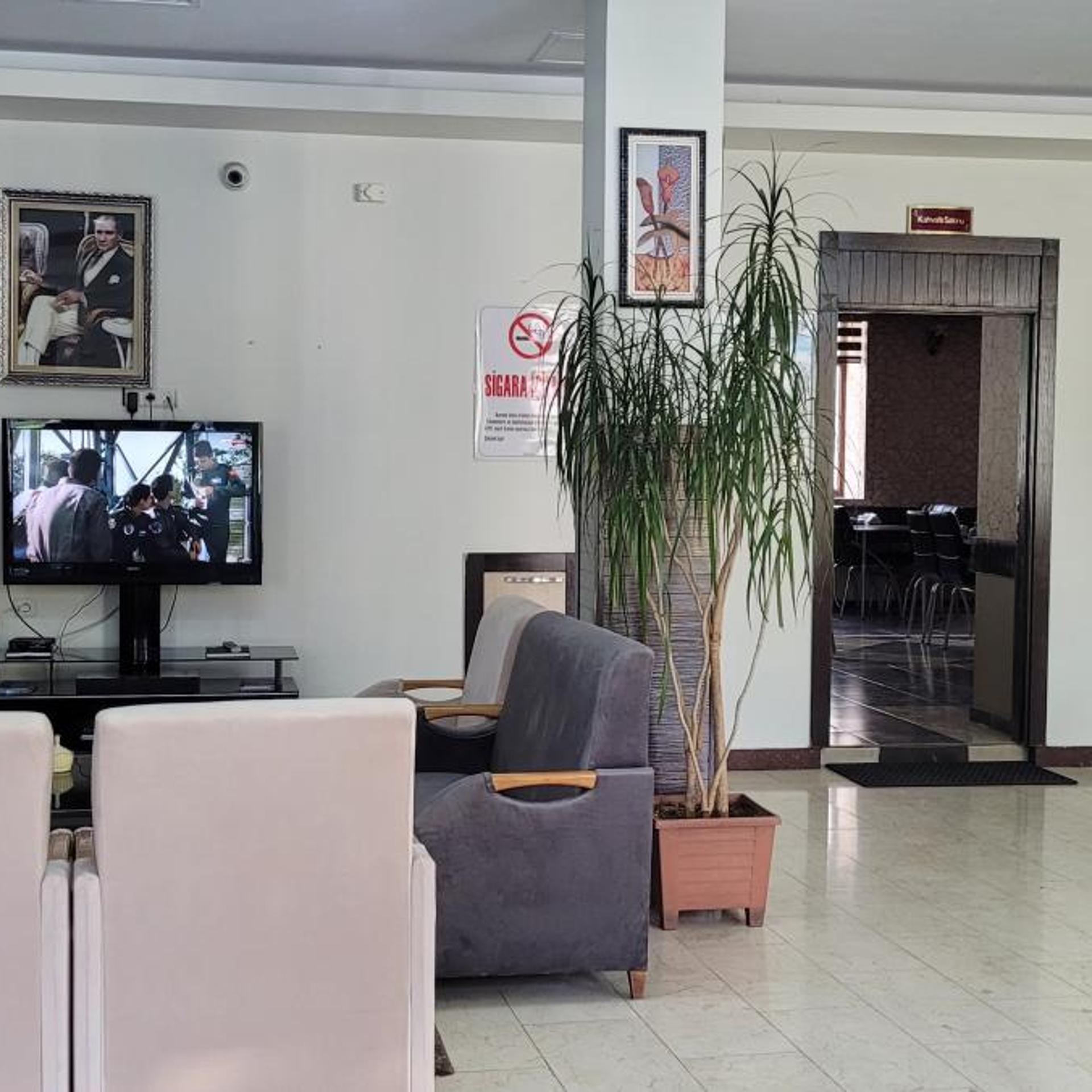 Gungoren Otel 25/27