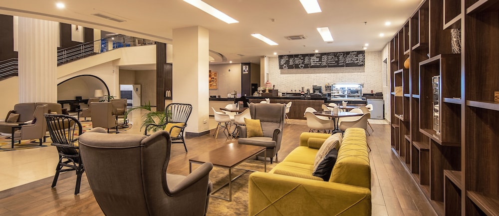 Acacia Premier Hotel 57/66