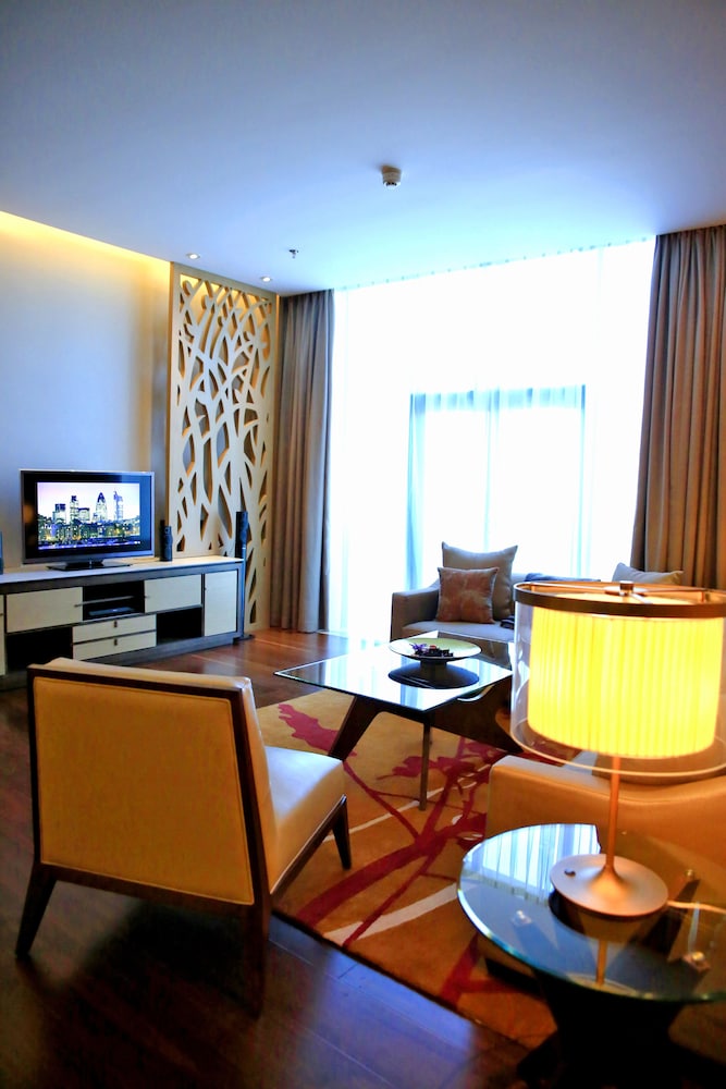 The Oct Harbour Shenzhen Marriott Executive Apartments 24/38